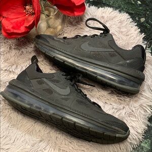🌹 Nike Air Max Genome GS • UNISEX Running Shoes w/
Black Mesh